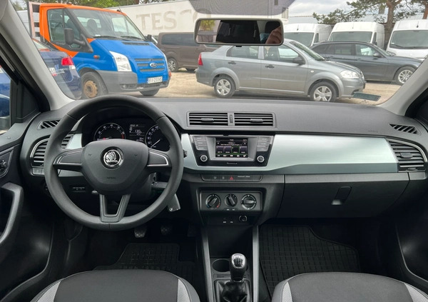 Skoda Fabia cena 36900 przebieg: 126710, rok produkcji 2018 z Obrzycko małe 254